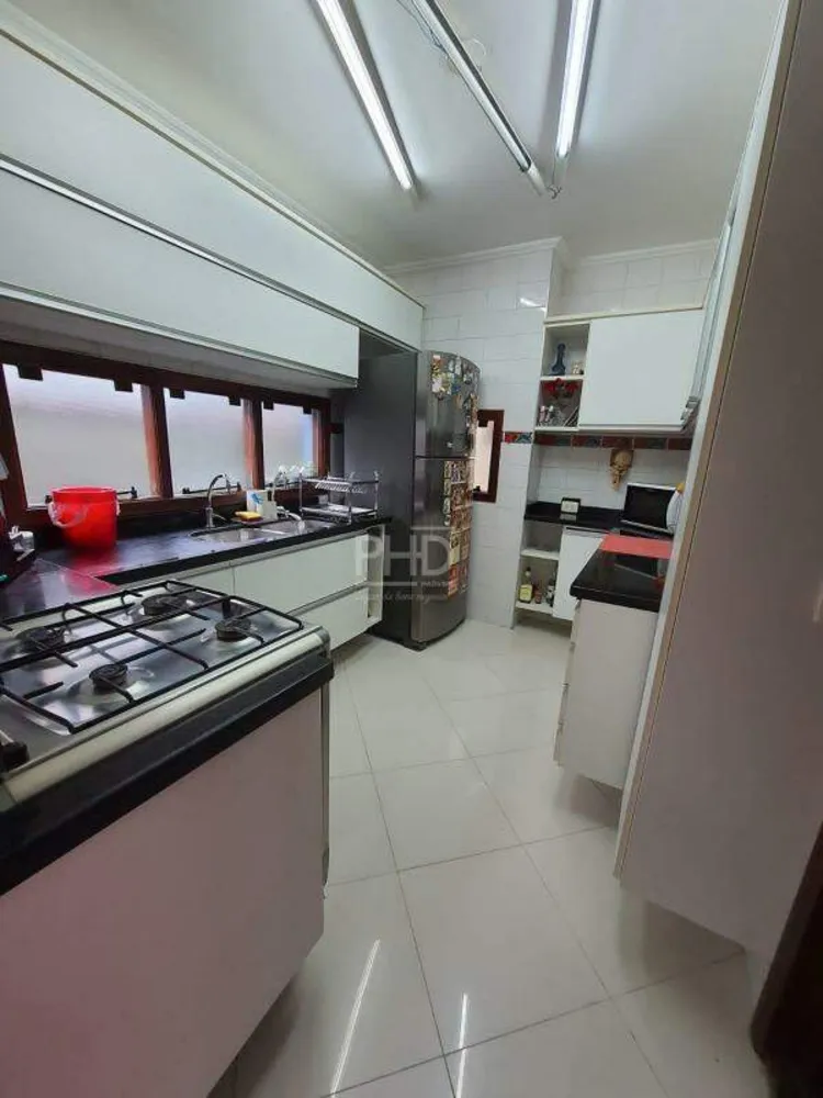 Sobrado, 3 quartos, 269 m² - Foto 1