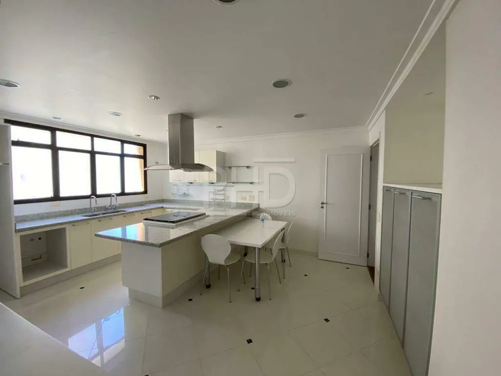 Apartamento, 3 quartos, 237 m² - Foto 11