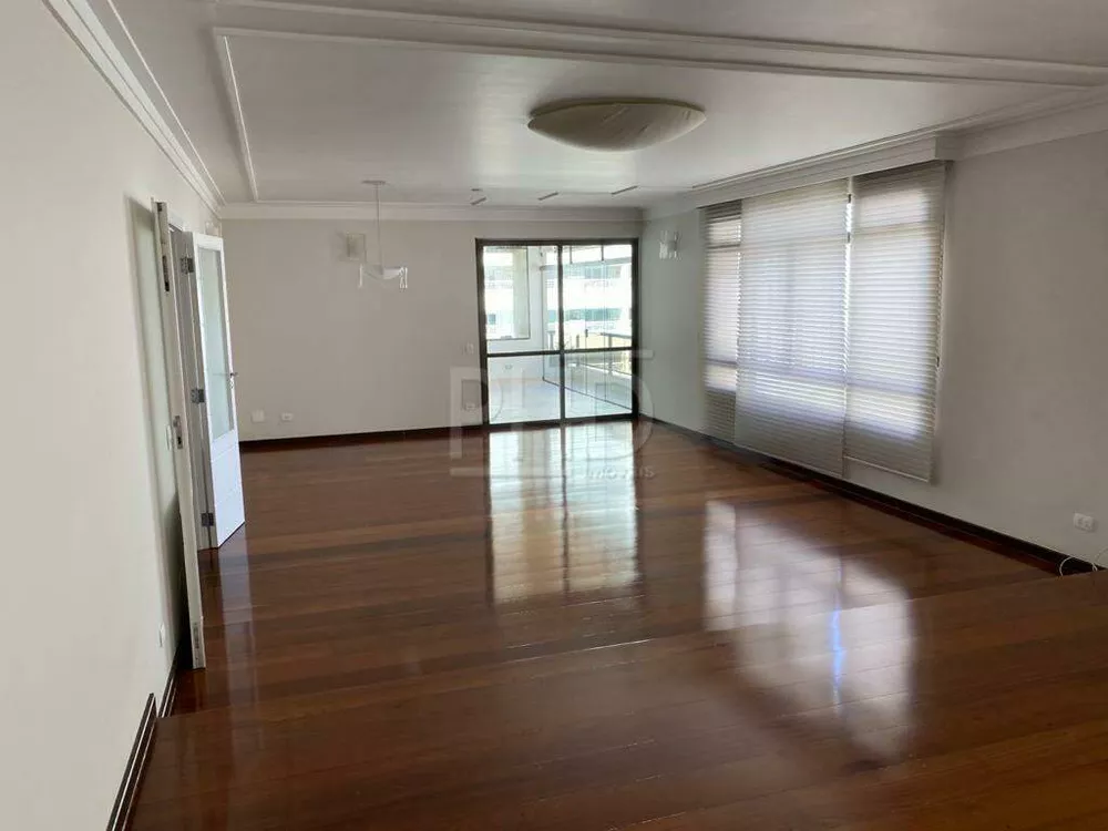 Apartamento, 3 quartos, 237 m² - Foto 1