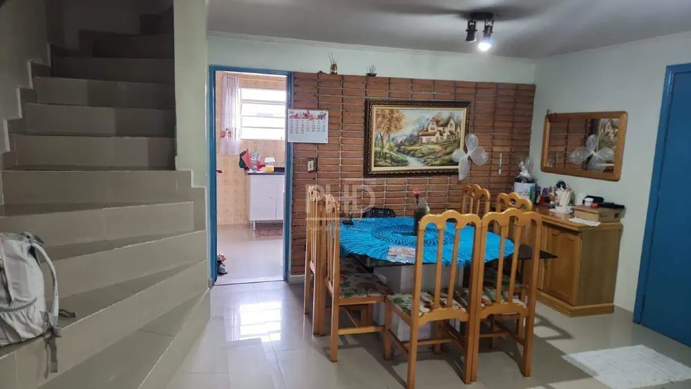 Sobrado, 3 quartos, 440 m² - Foto 1