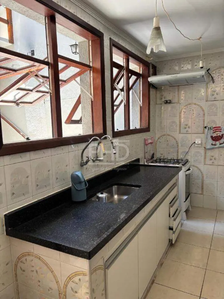 Sobrado, 3 quartos, 242 m² - Foto 6