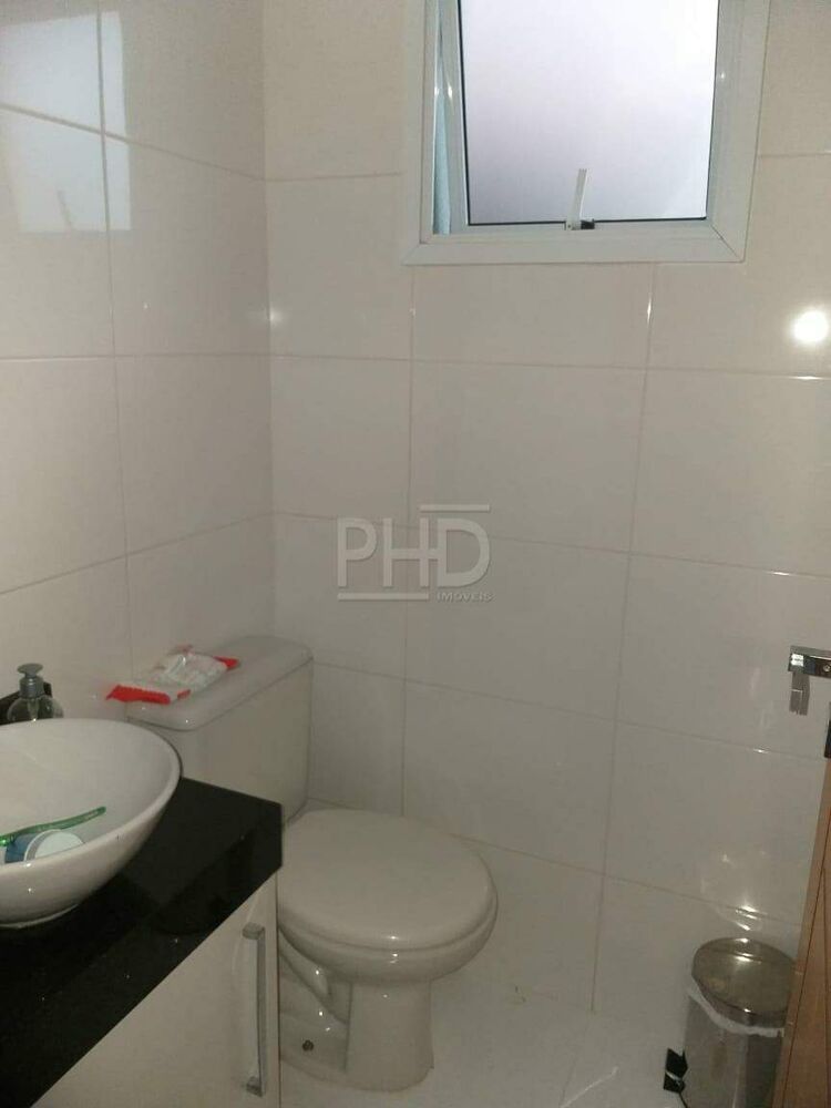 Sobrado, 3 quartos, 228 m² - Foto 1