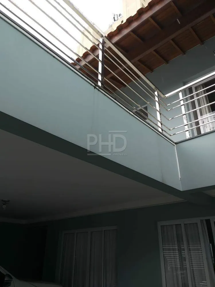 Sobrado, 3 quartos, 228 m² - Foto 2