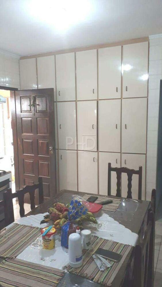 Sobrado, 3 quartos, 177 m² - Foto 1