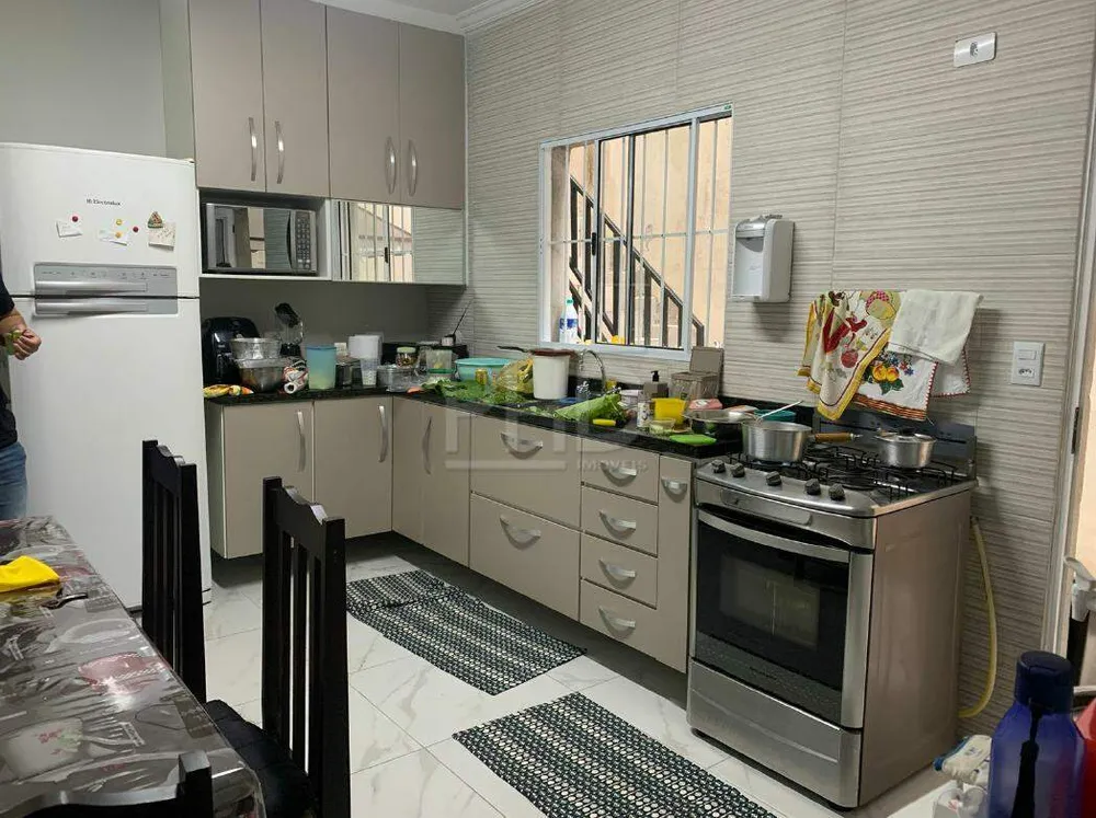 Sobrado, 5 quartos, 250 m² - Foto 2