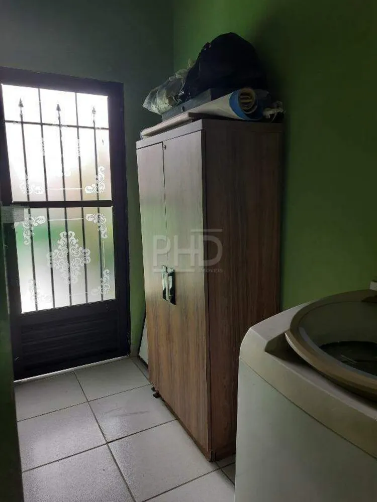 Casa, 3 quartos, 246 m² - Foto 8