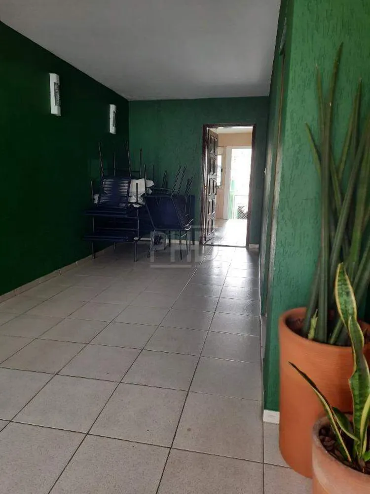 Casa, 3 quartos, 246 m² - Foto 1