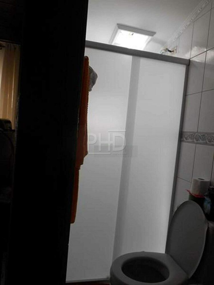 Sobrado à venda com 4 quartos, 259m² - Foto 1