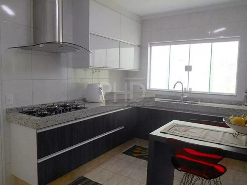 Sobrado, 4 quartos, 259 m² - Foto 9
