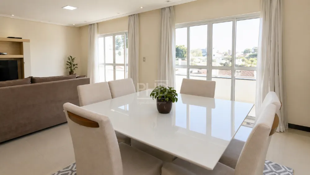 Sobrado, 3 quartos, 282 m² - Foto 1