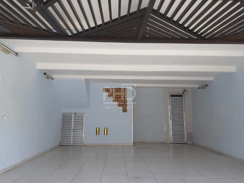 Sobrado, 3 quartos, 307 m² - Foto 1