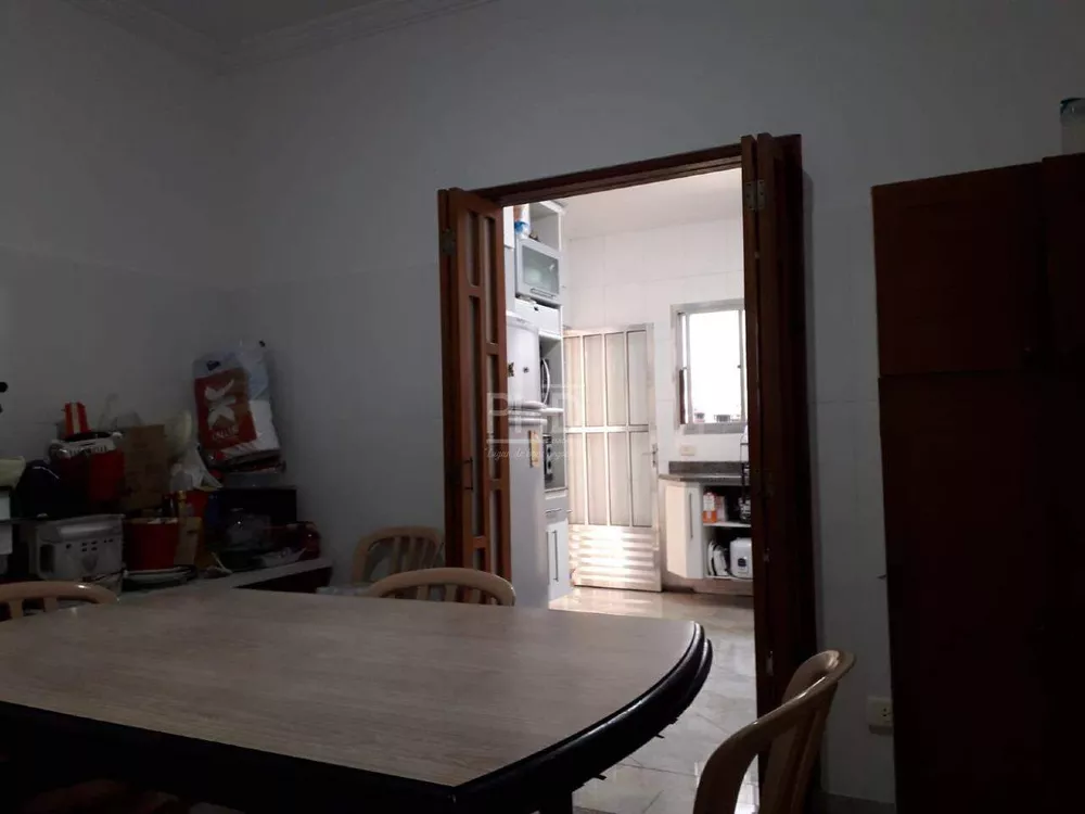 Sobrado à venda com 2 quartos, 205m² - Foto 4