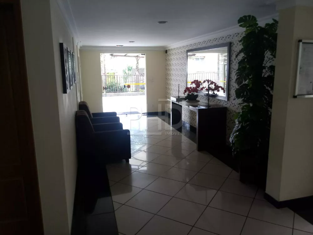 Apartamento à venda com 2 quartos, 63m² - Foto 2