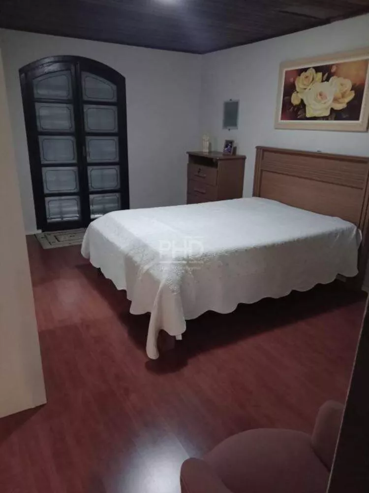 Sobrado à venda com 4 quartos, 208m² - Foto 9