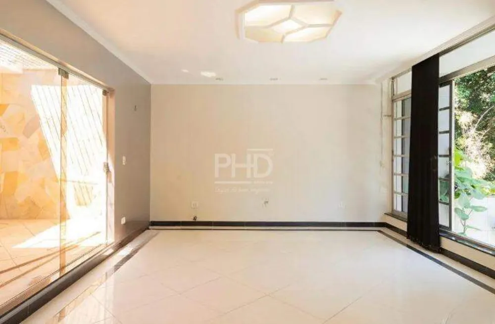 Sobrado, 3 quartos, 239 m² - Foto 2