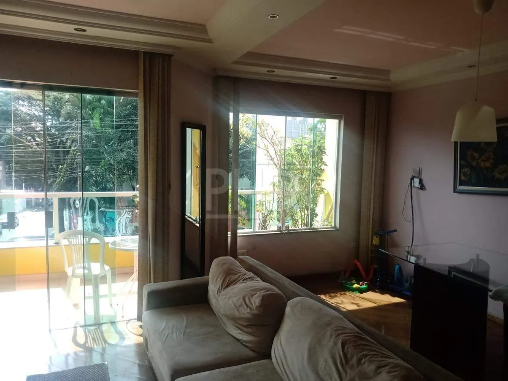 Sobrado, 3 quartos, 230 m² - Foto 1