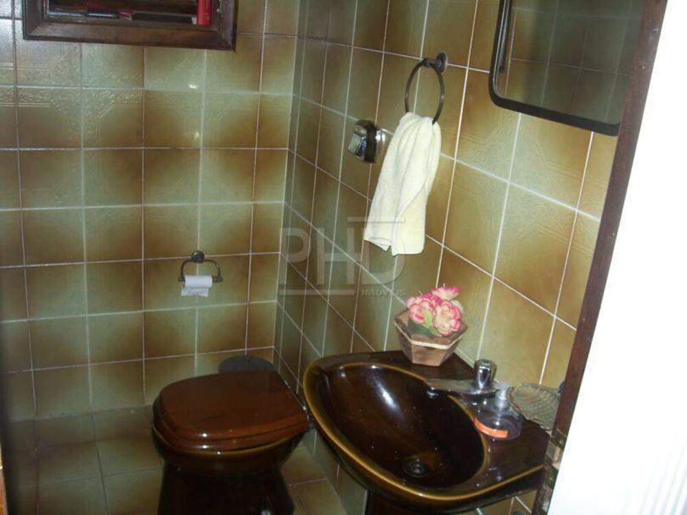 Sobrado, 4 quartos, 240 m² - Foto 1