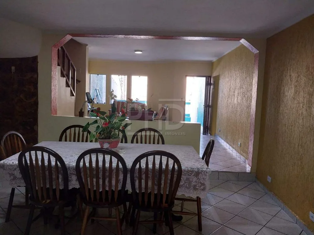 Sobrado, 3 quartos, 330 m² - Foto 2