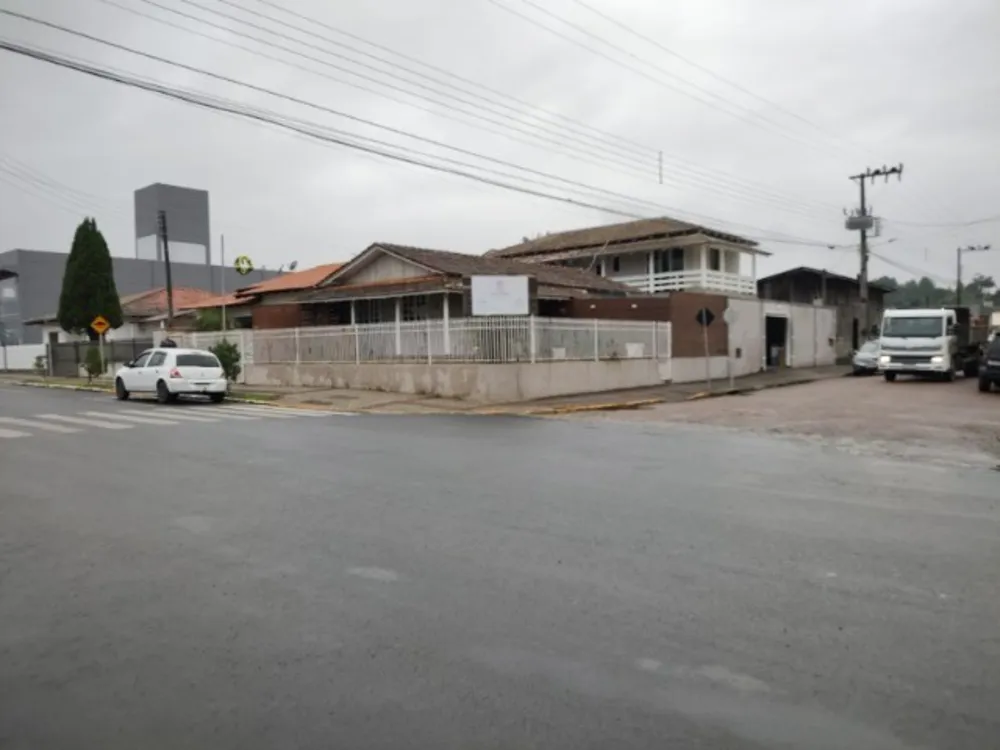 Sobrado, 6 quartos, 264 m² - Foto 2