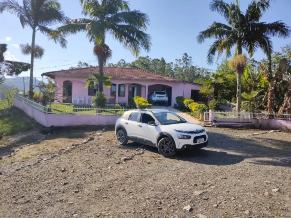 Casa, 3 quartos, 20000 m² - Foto 1