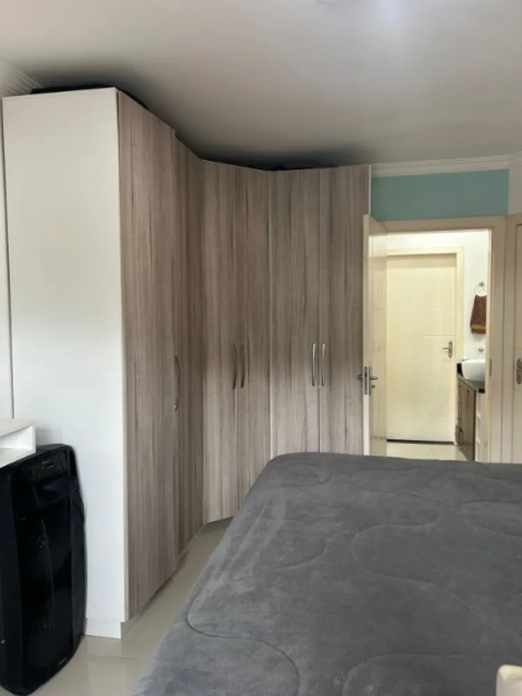 Casa, 3 quartos, 202 m² - Foto 2