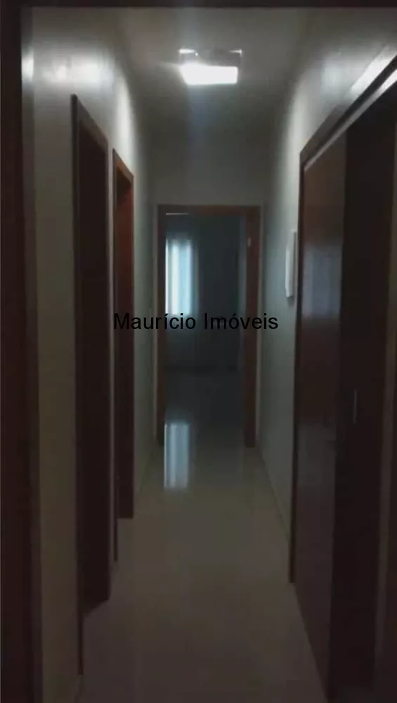 Casa, 3 quartos, 219 m² - Foto 2