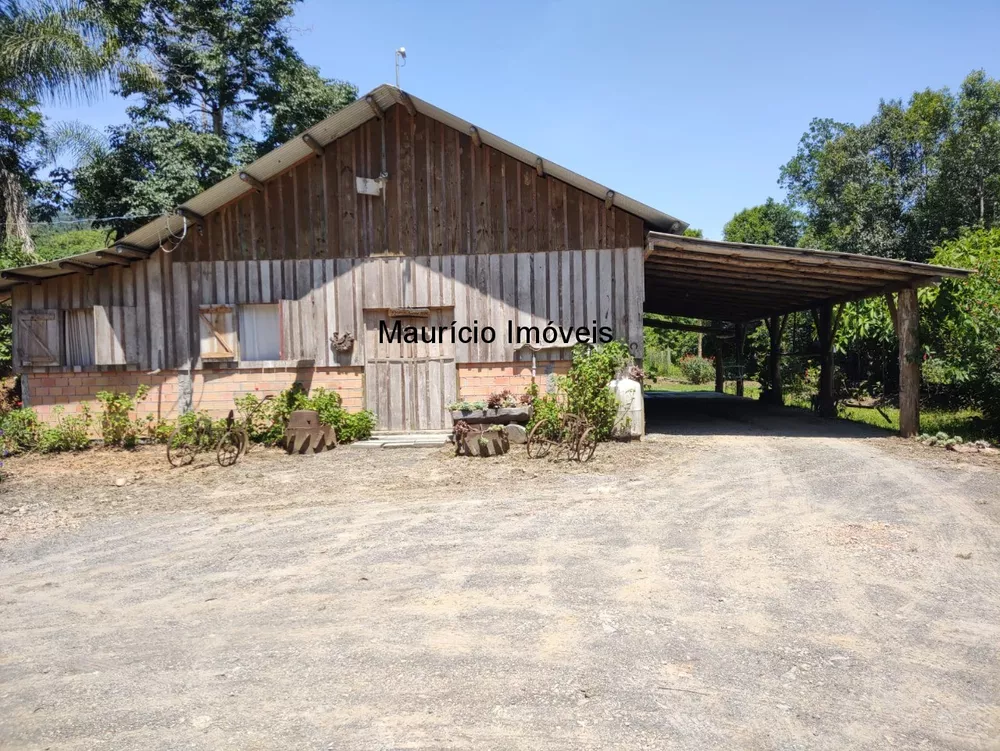 Fazenda à venda com 3 quartos, 30000m² - Foto 1