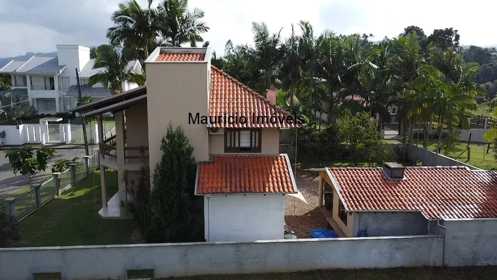 Sobrado, 4 quartos, 587 m² - Foto 1