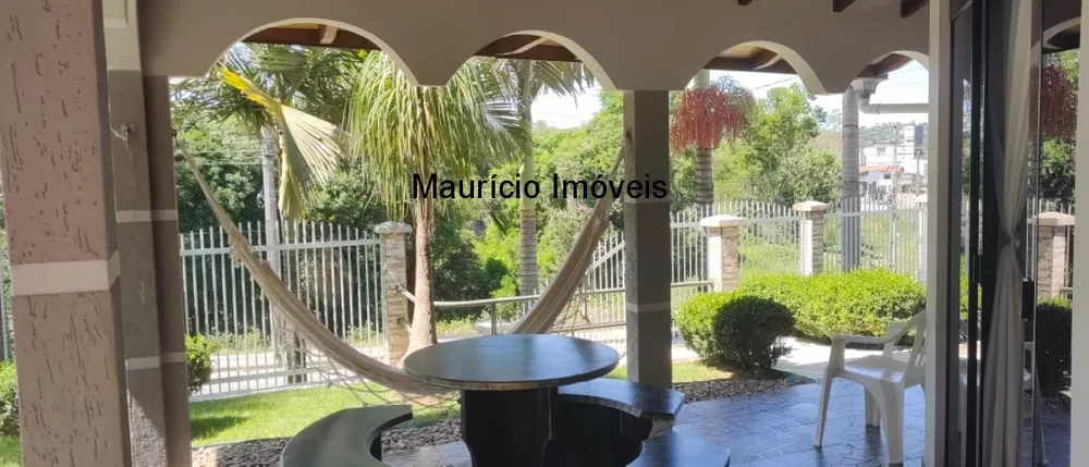 Casa, 3 quartos, 190 m² - Foto 1