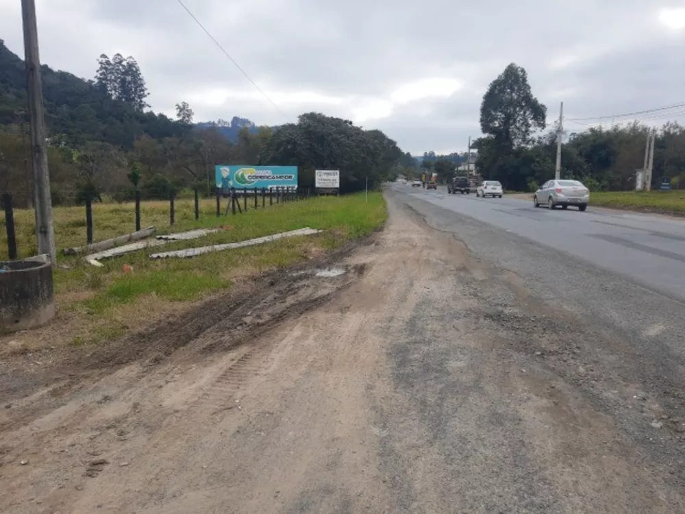 Loteamento e Condomínio - Foto 1