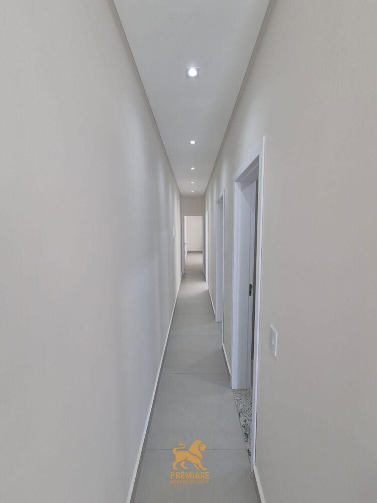 Casa à venda com 3 quartos, 82m² - Foto 4