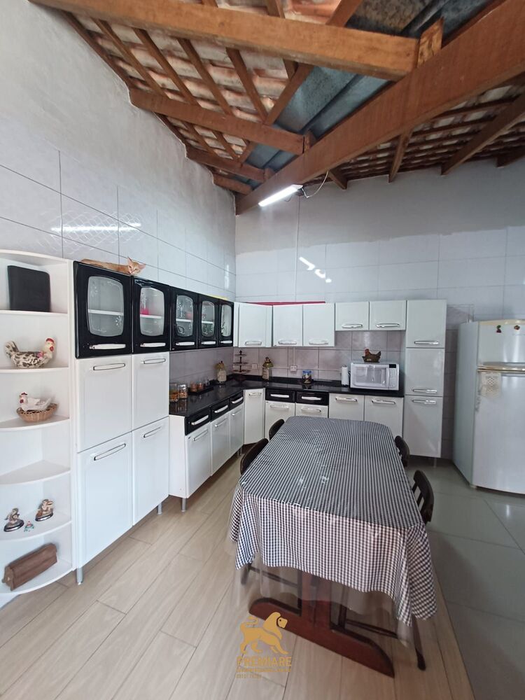 Casa, 4 quartos, 137 m² - Foto 3