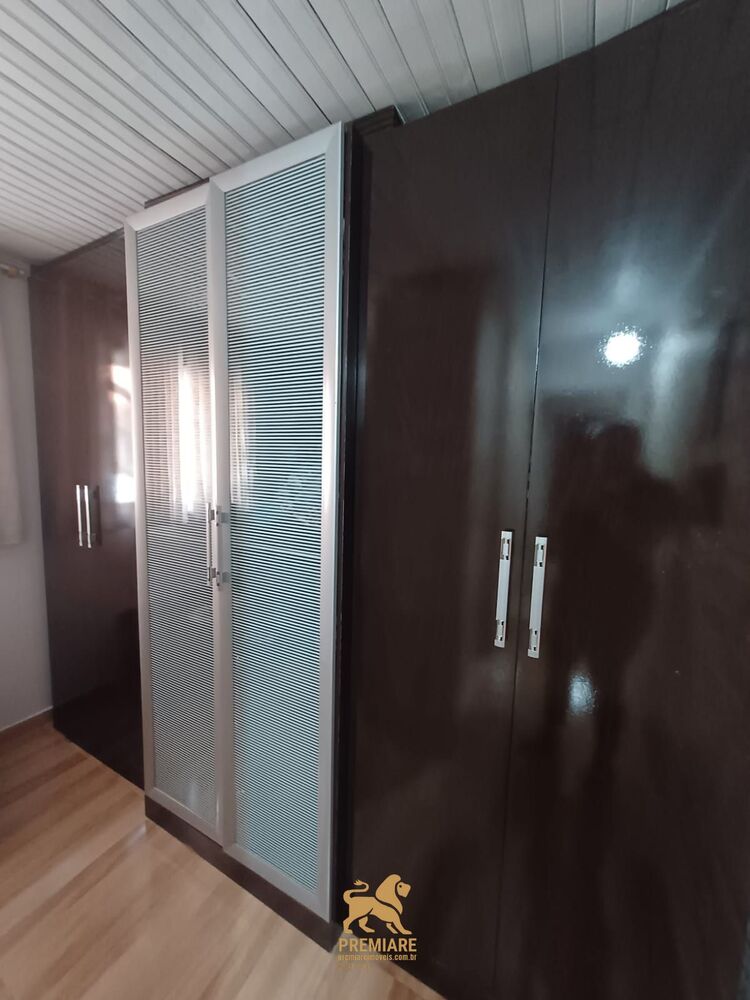 Casa, 4 quartos, 137 m² - Foto 2