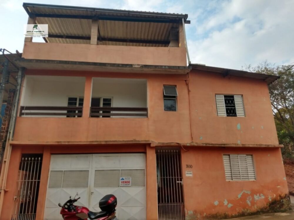 Casa à venda com 5 quartos, 280m² - Foto 1