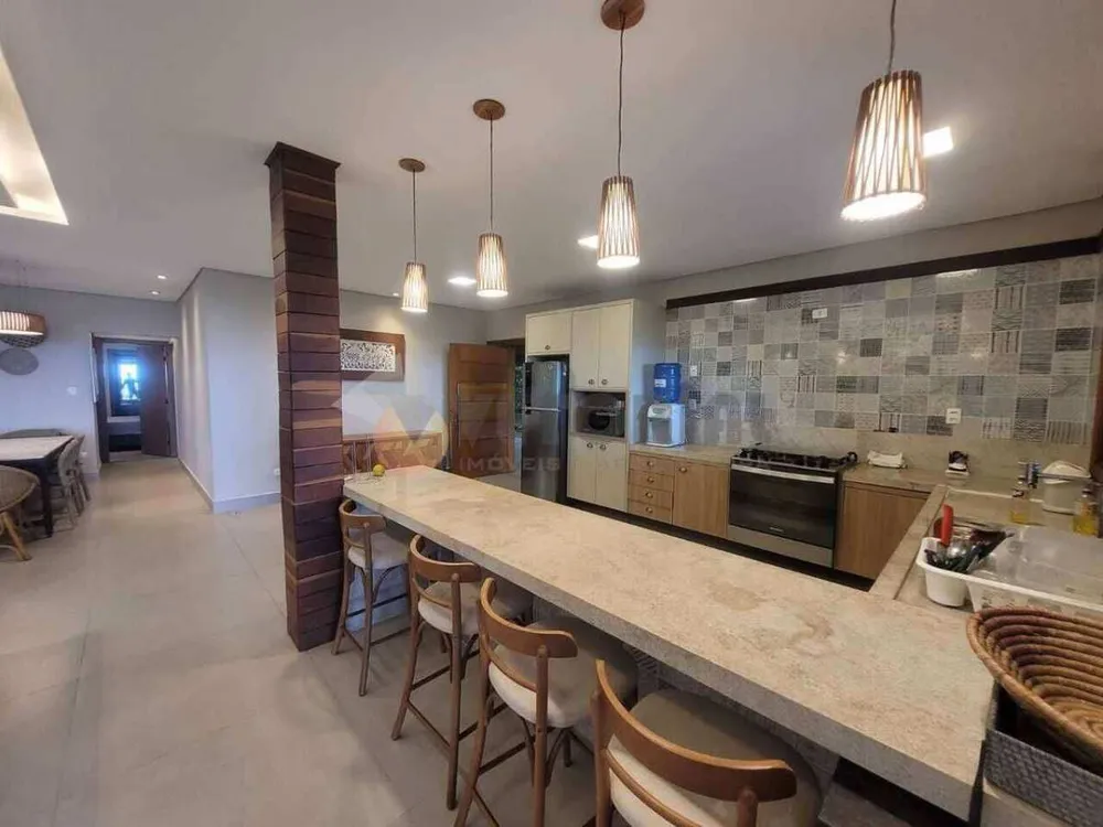 Casa, 3 quartos, 327 m² - Foto 14
