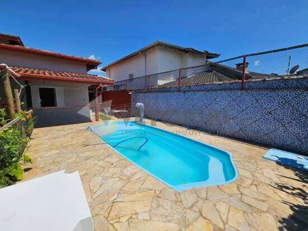 Casa, 4 quartos, 164 m² - Foto 1