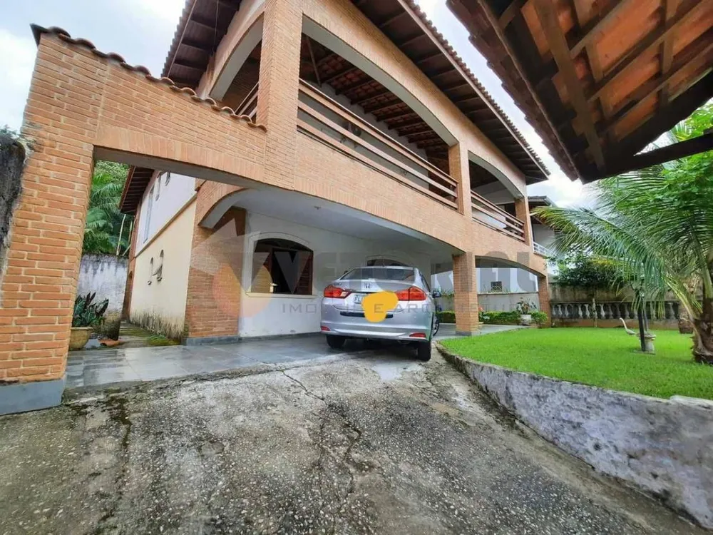 Sobrado, 4 quartos, 390 m² - Foto 1