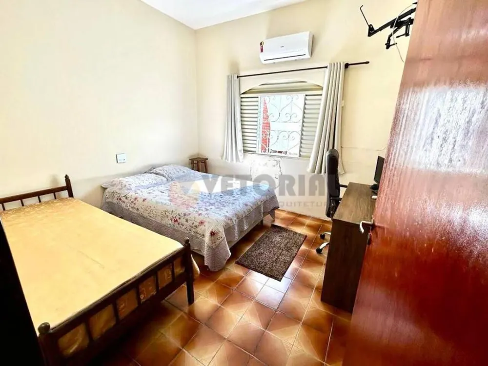 Casa, 4 quartos, 240 m² - Foto 12
