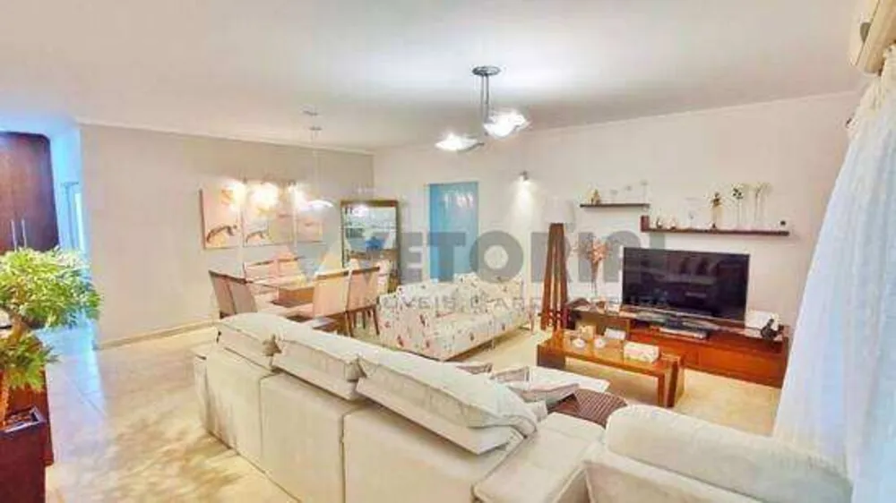 Casa, 3 quartos, 214 m² - Foto 2