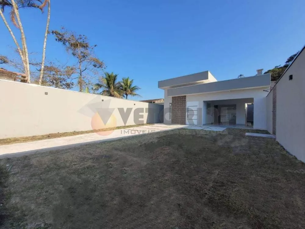 Casa à venda com 3 quartos, 170m² - Foto 2