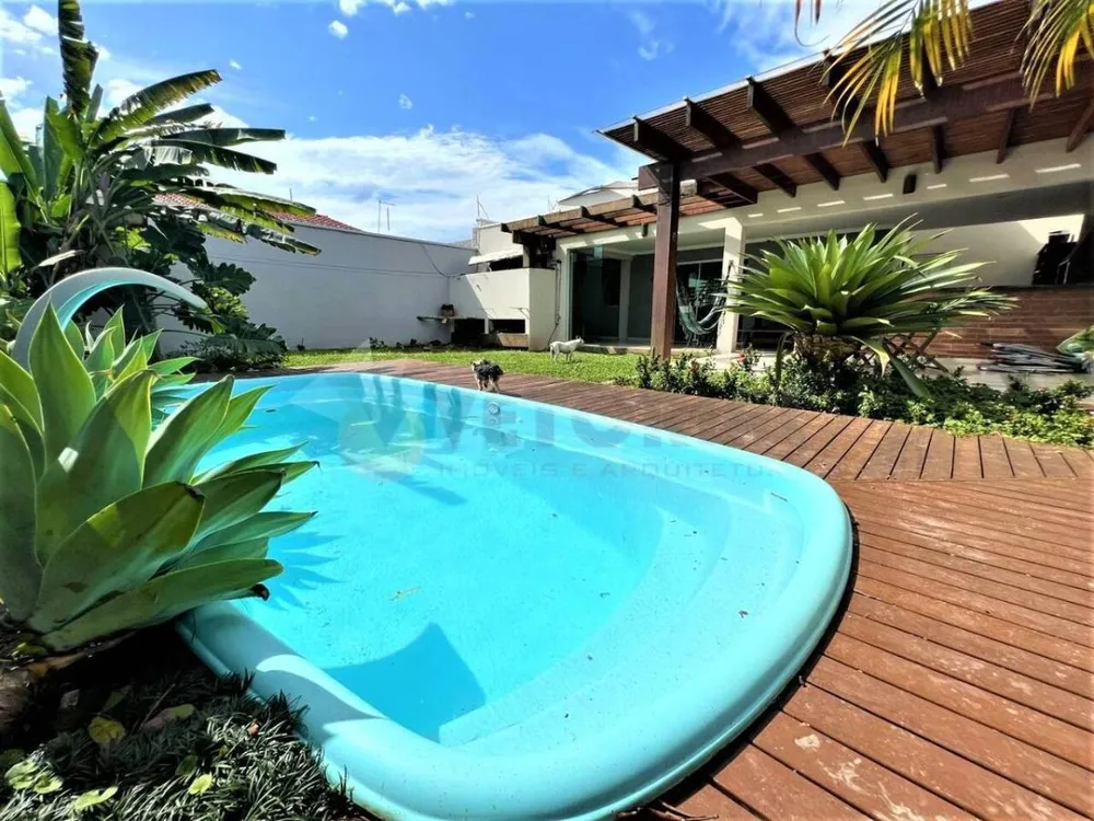 Sobrado, 4 quartos, 269 m² - Foto 1