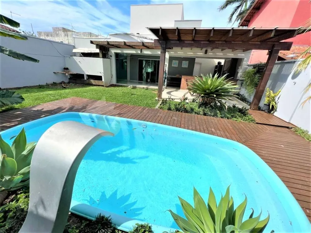 Sobrado, 4 quartos, 269 m² - Foto 2