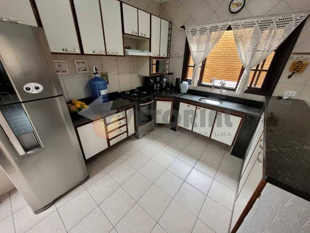 Sobrado à venda com 2 quartos, 111m² - Foto 3