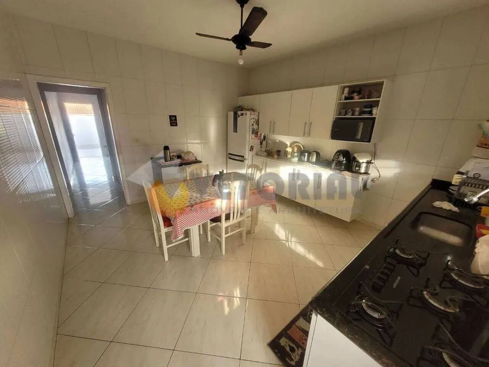 Casa, 3 quartos, 293 m² - Foto 7
