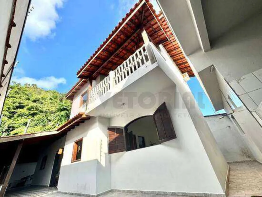 Sobrado, 4 quartos, 216 m² - Foto 1