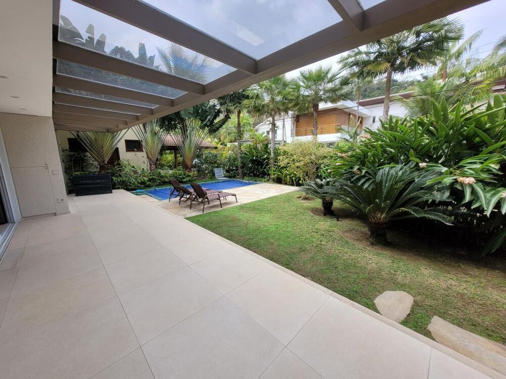 Casa de Condomínio à venda com 5 quartos, 280m² - Foto 1