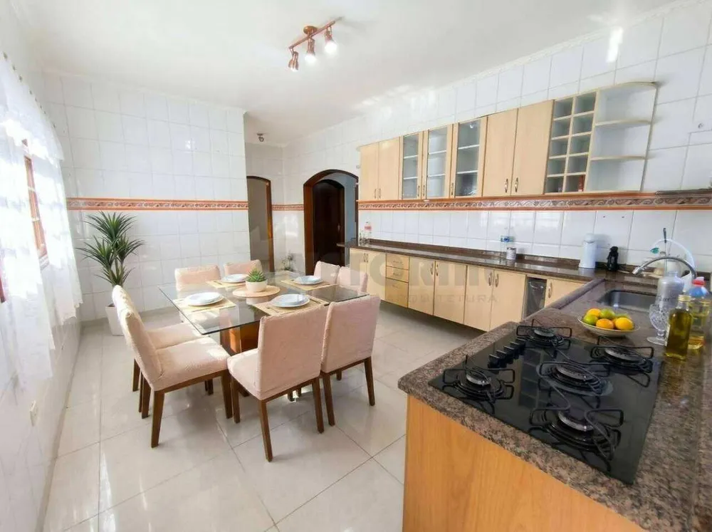 Casa, 3 quartos, 177 m² - Foto 5