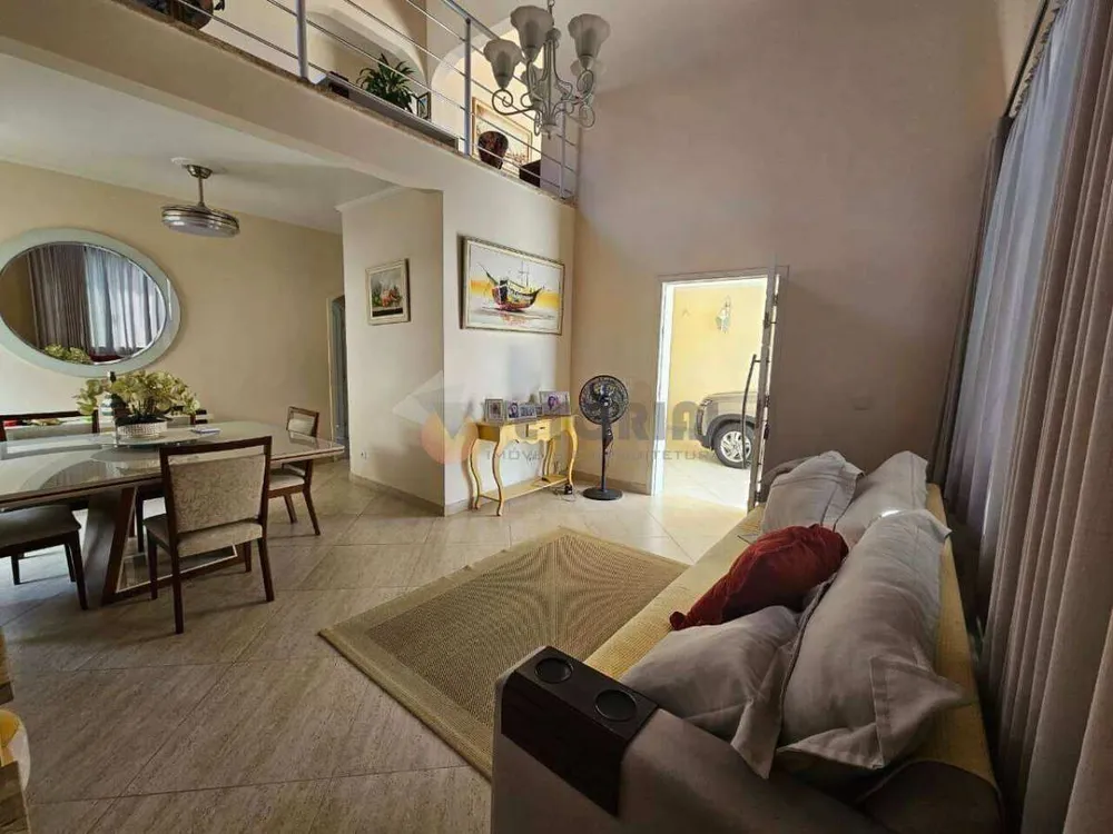 Casa, 3 quartos, 285 m² - Foto 8