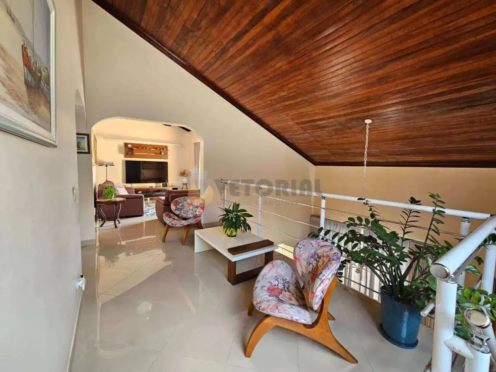 Casa, 3 quartos, 285 m² - Foto 15