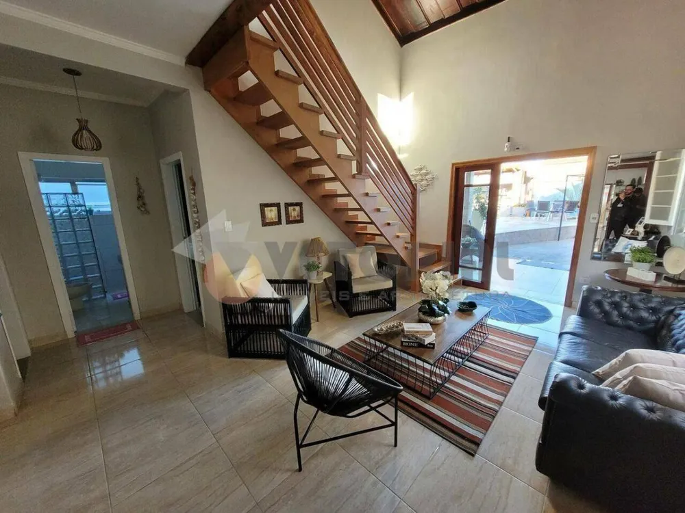Sobrado, 6 quartos, 450 m² - Foto 11